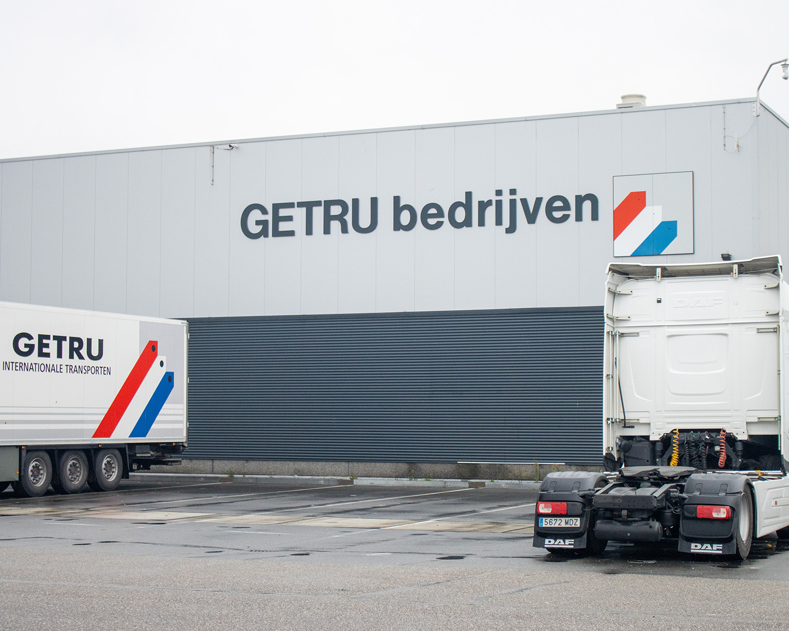 Logistiek bedrijf, Getru, in de bloemen transport
