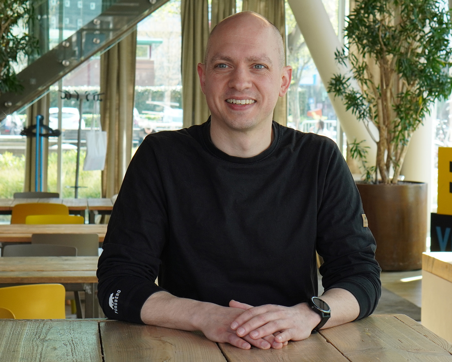 In het RAcaf&eacute; met docent Jelle van der Loo van Software Development