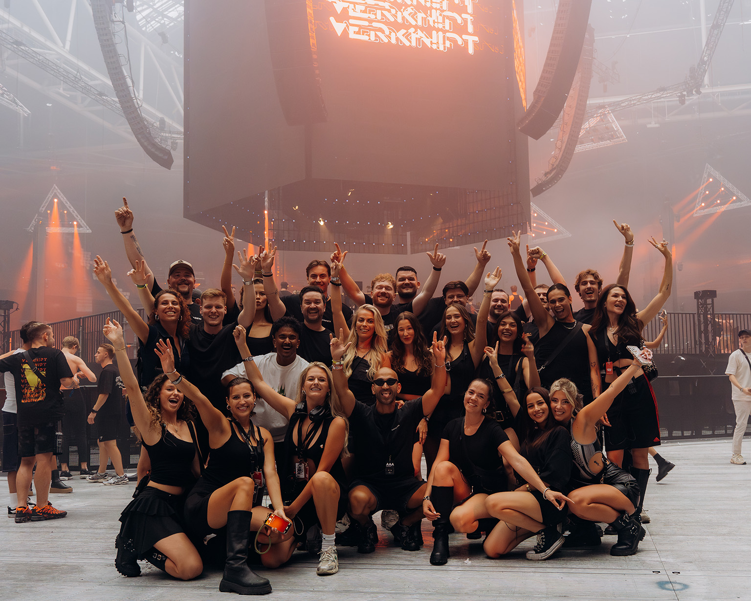 Xavian op zijn stage bij VERKNIPT, waar hij veel ervaring op deed in de evenementenwereld. 