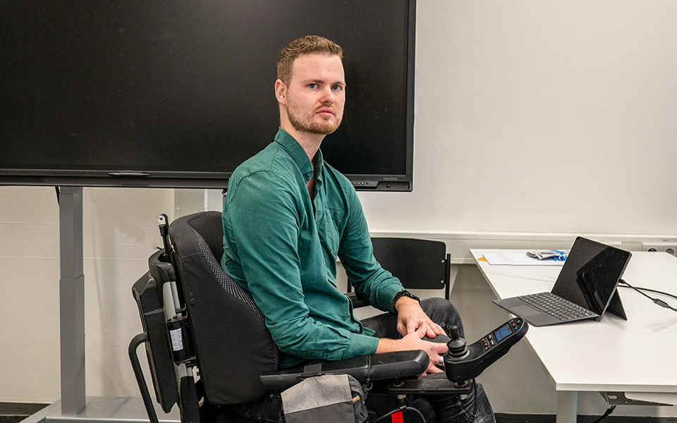 Jens van der Raaf voor de klas bij hogeschool